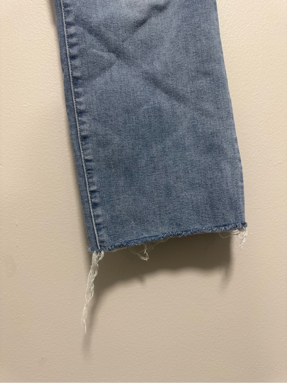 Everlane The Kick Cropped Jean Distressed - Picture 10 of 10
